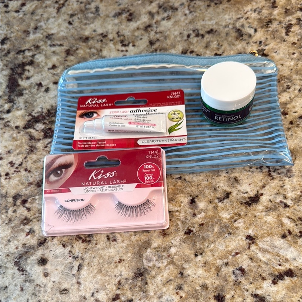 Kiss Natural Lashes and Retinol with Blue Pouch